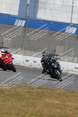 media/Nov-26-2022-Fastrack Riders (Sat) [[b001e85eef]]/Level 2/Session 3 Outside Turn 9/